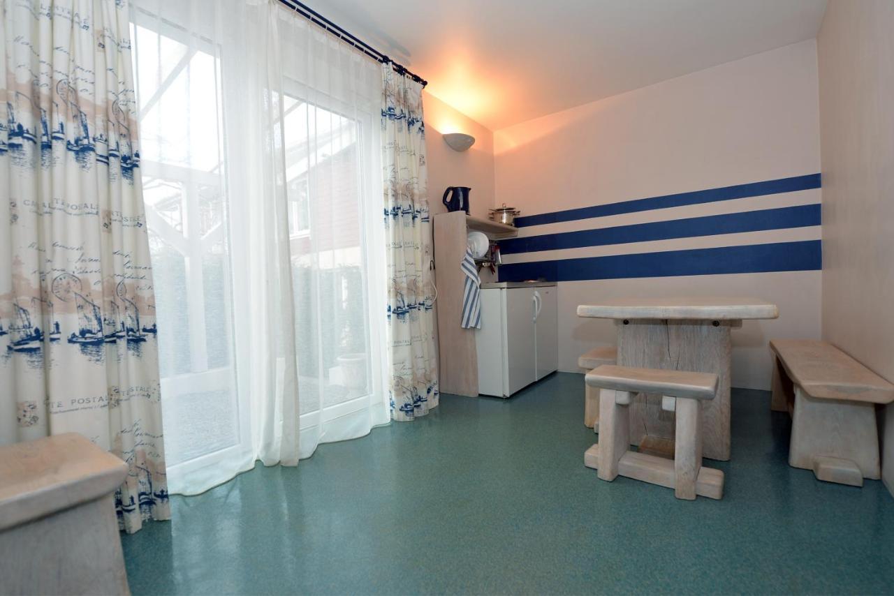 ホテル Palanga Pas Vidute エクステリア 写真